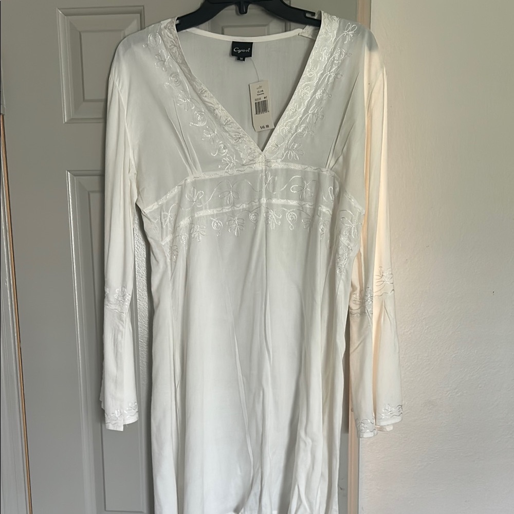 White Embroidered Long Sleeve Dress
